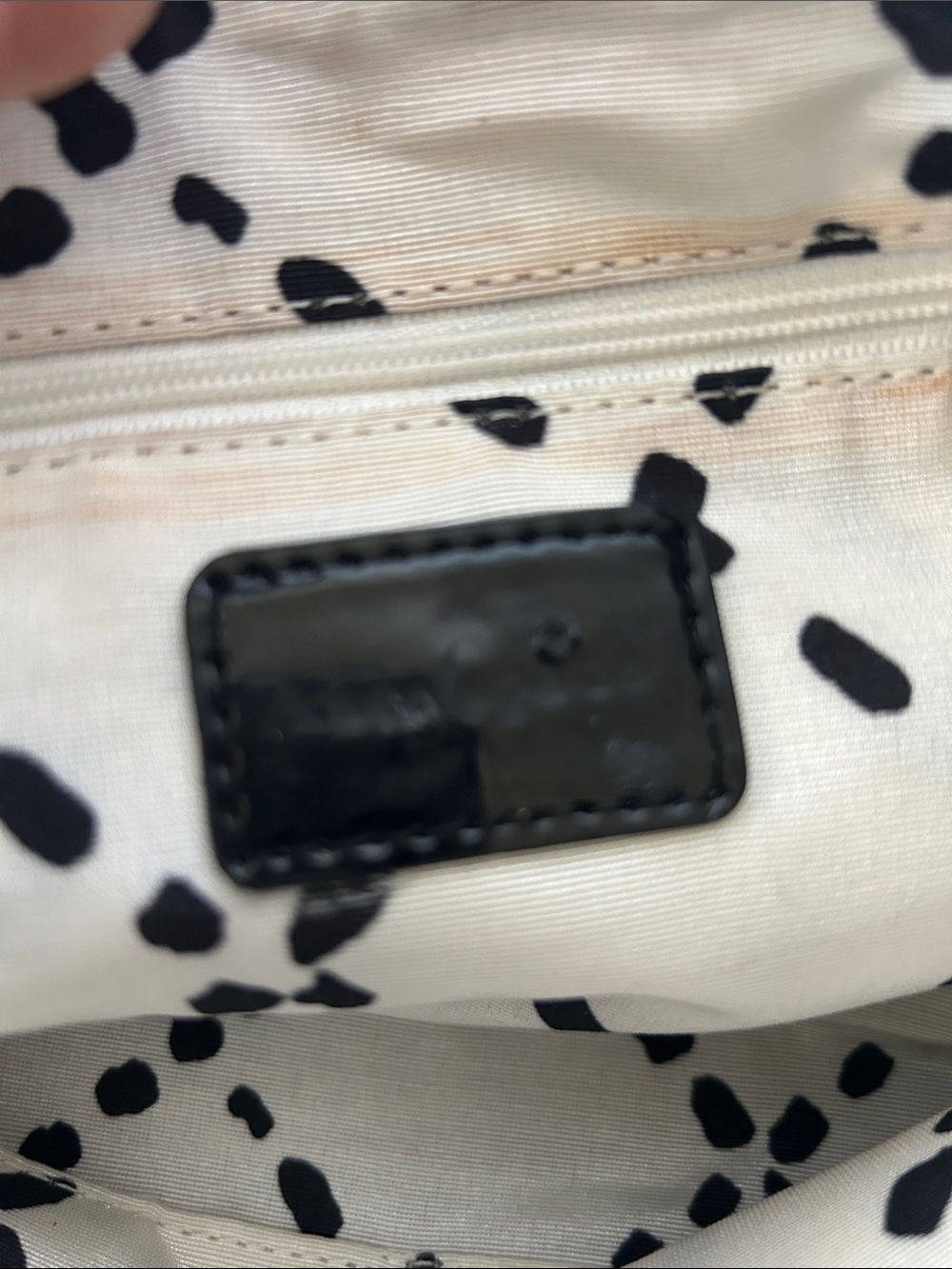 kate spade Black Patent Leather Shoulder Bag Minimalist So Cute! - Picture 10 of 16